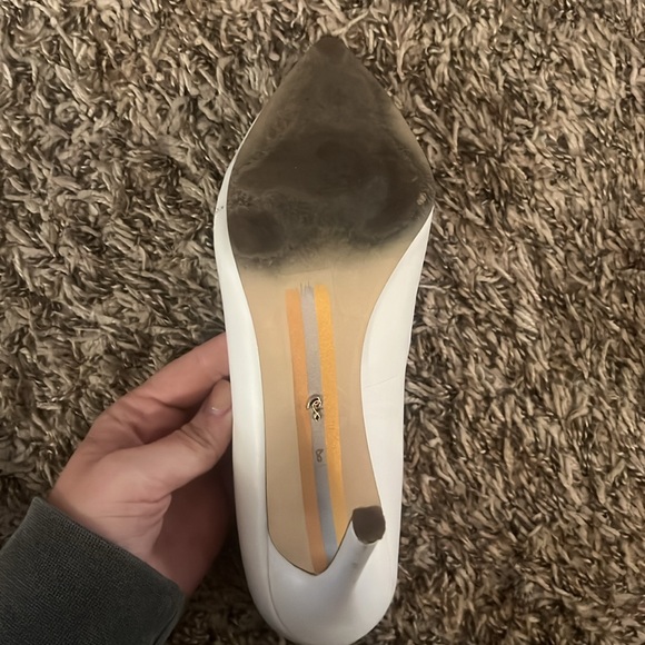 Sam Edelman white pump size 8 - Picture 6 of 10